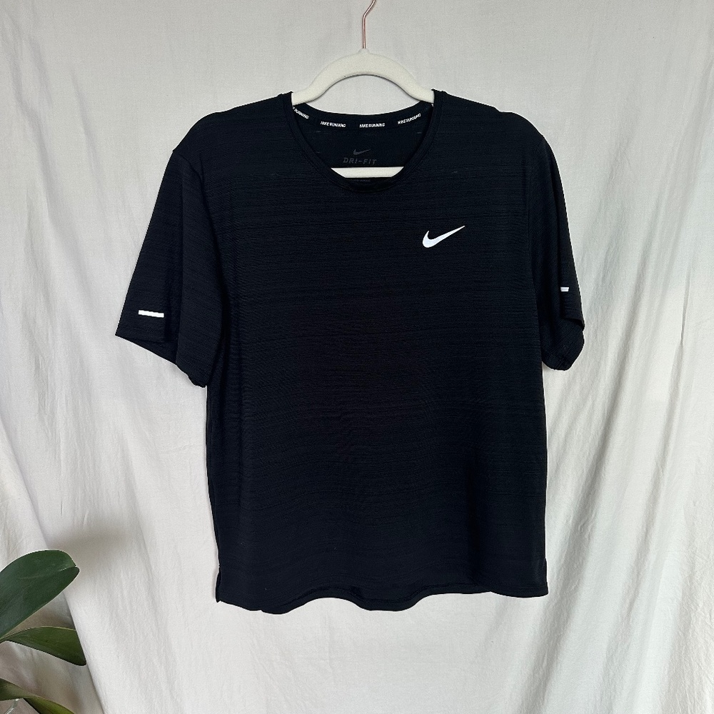 NIKE DRI-FIT - Black Running Shirt - Mens Size Medium